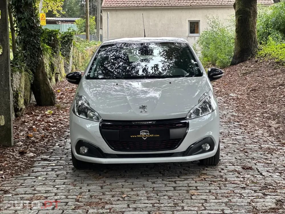 Peugeot 208 1.2 PureTech GT Line