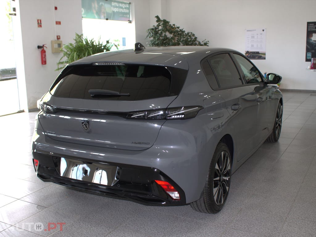 Peugeot 308 Allure Hybrid 136 CV