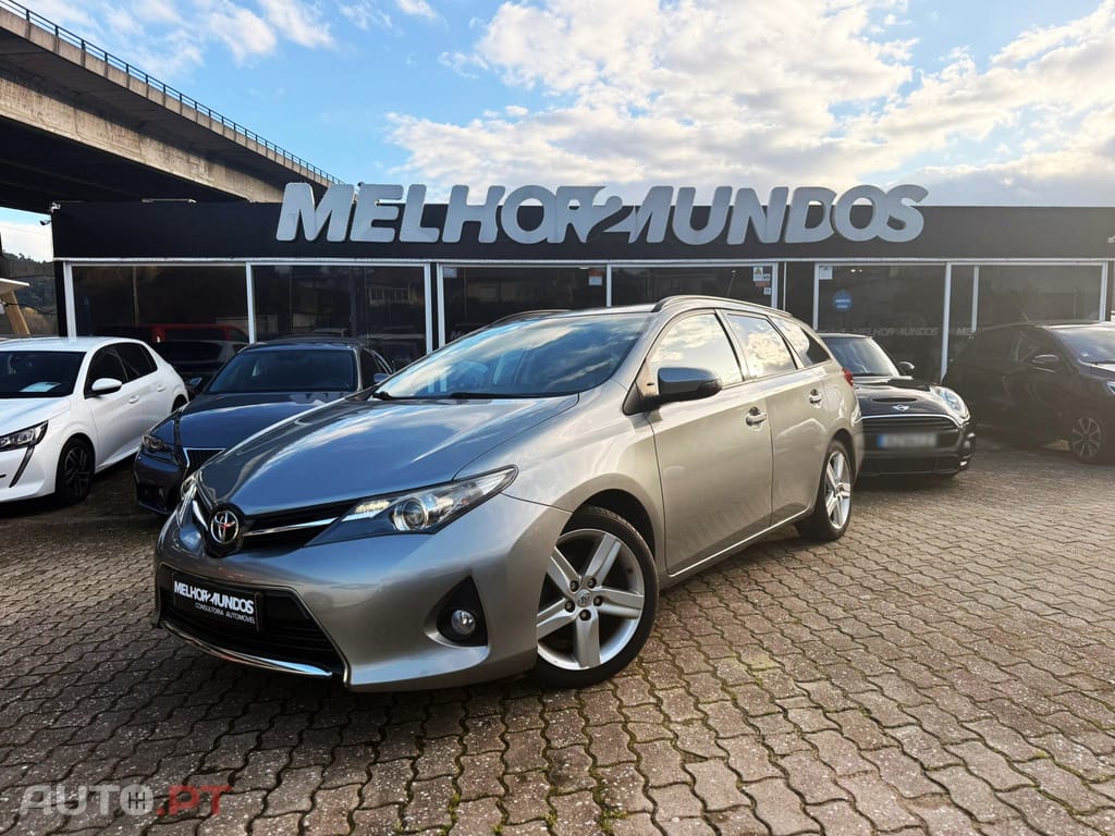 Toyota Auris Touring Sports 1.4 D-4D Com+P.Sport +Navi