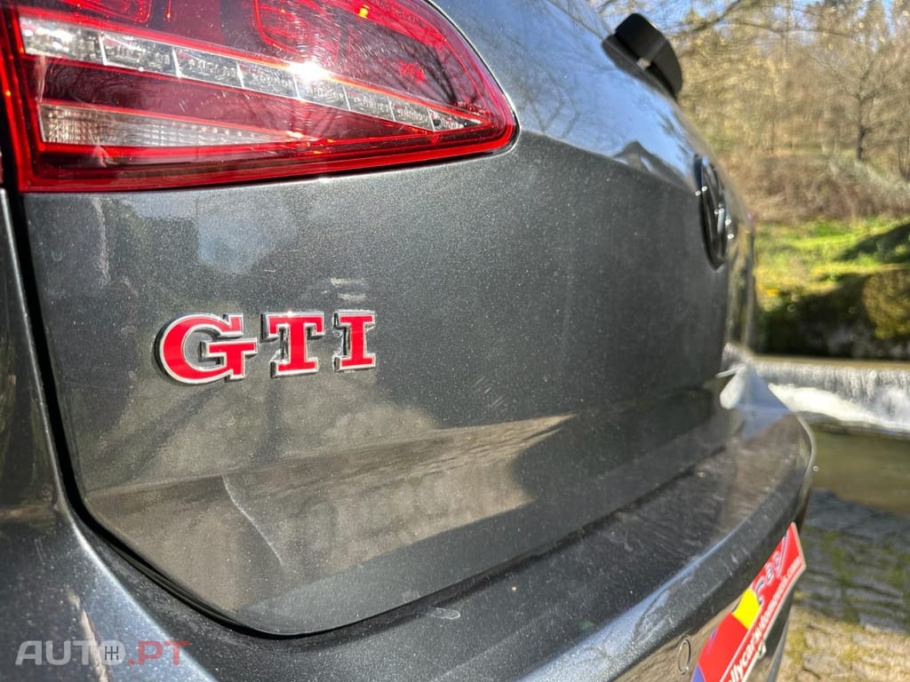 Volkswagen Golf 2.0 TSi GTi DSG Performance