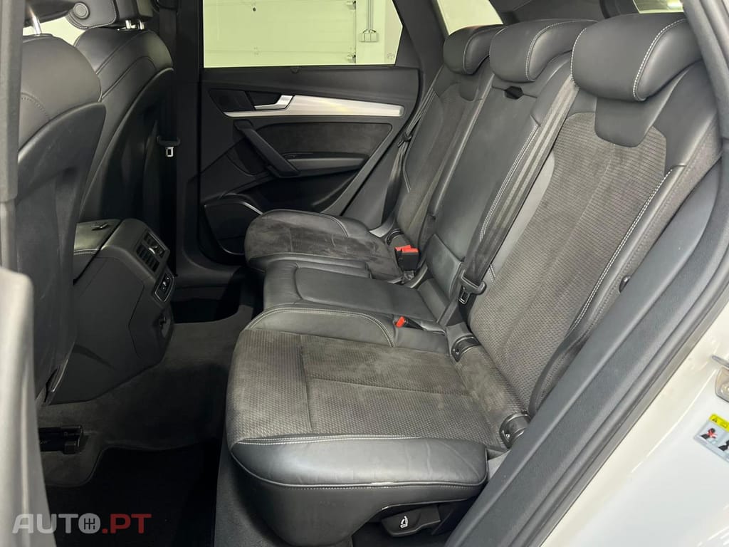 Audi Q5 Audi Q5 55 TFSIe quattro S line S tronic