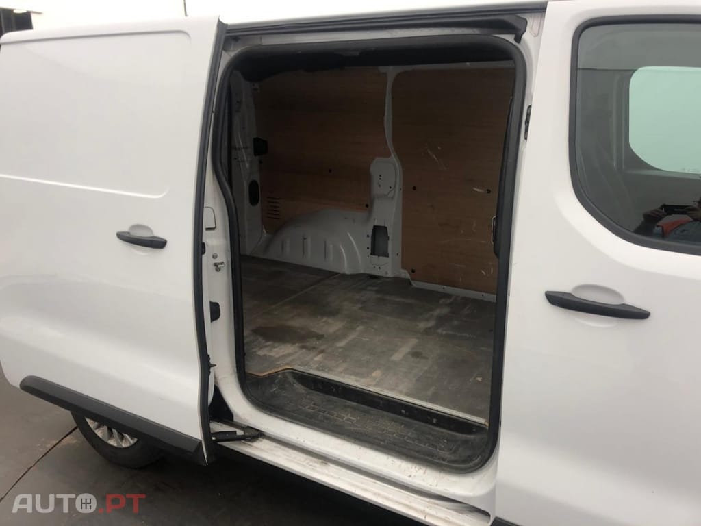 Toyota Proace 2.0 D-4D Business
