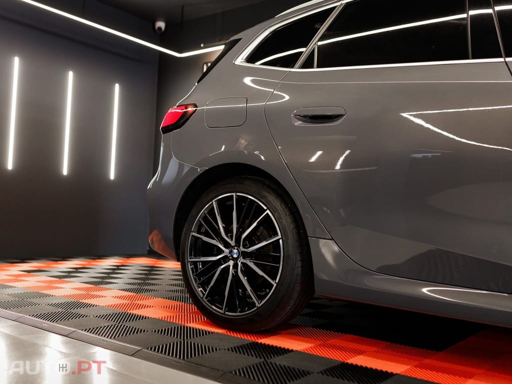 BMW 218 Y