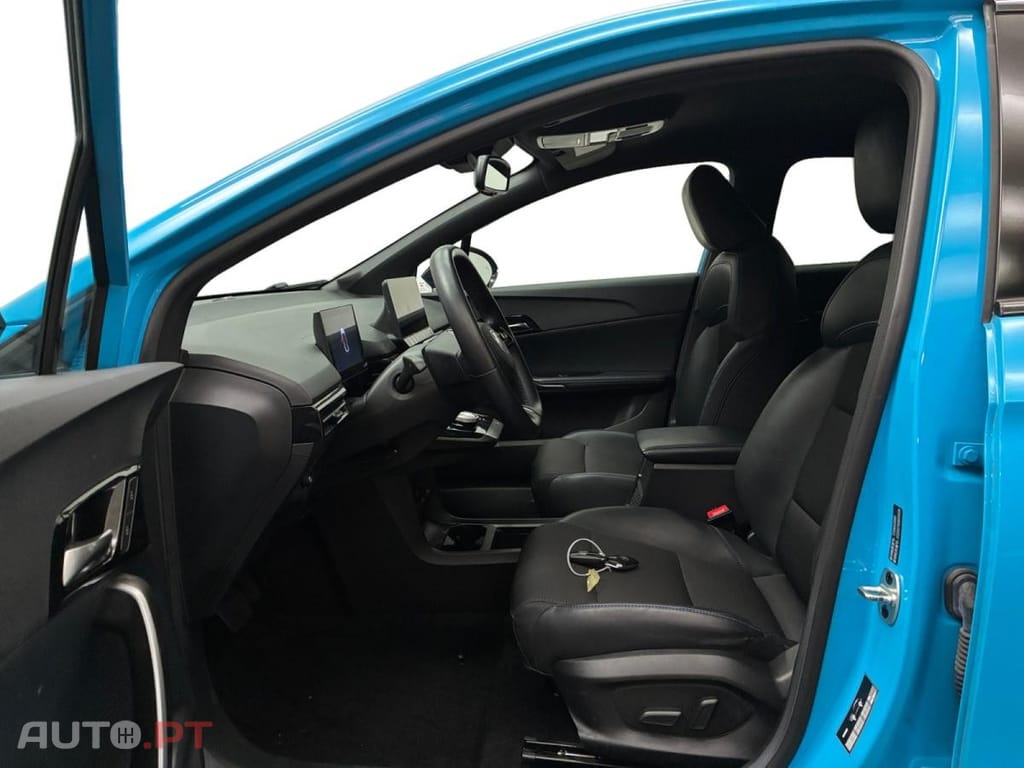 MG MG4 64 kWh Luxury