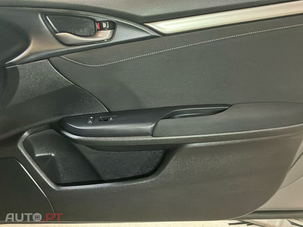 Honda Civic 1.0 i-VTEC Elegance