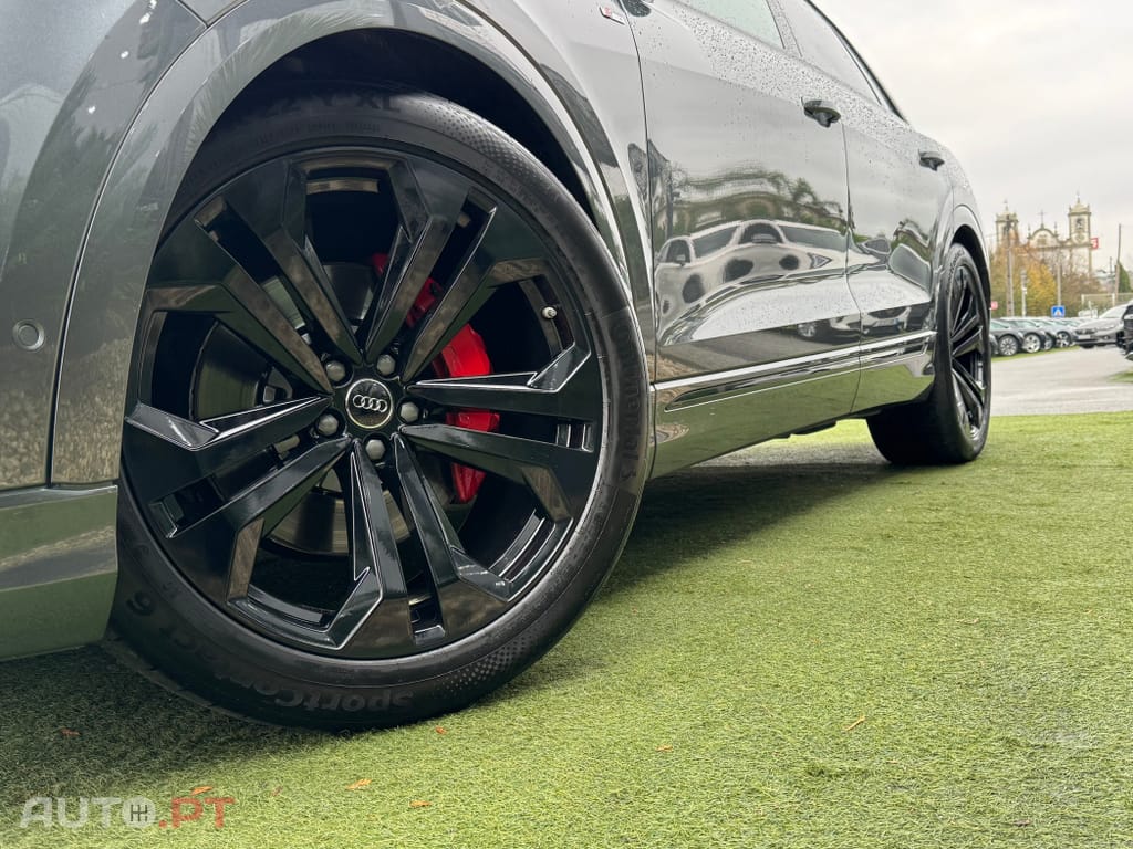 Audi Q8 50 TDI quattro Tiptronic