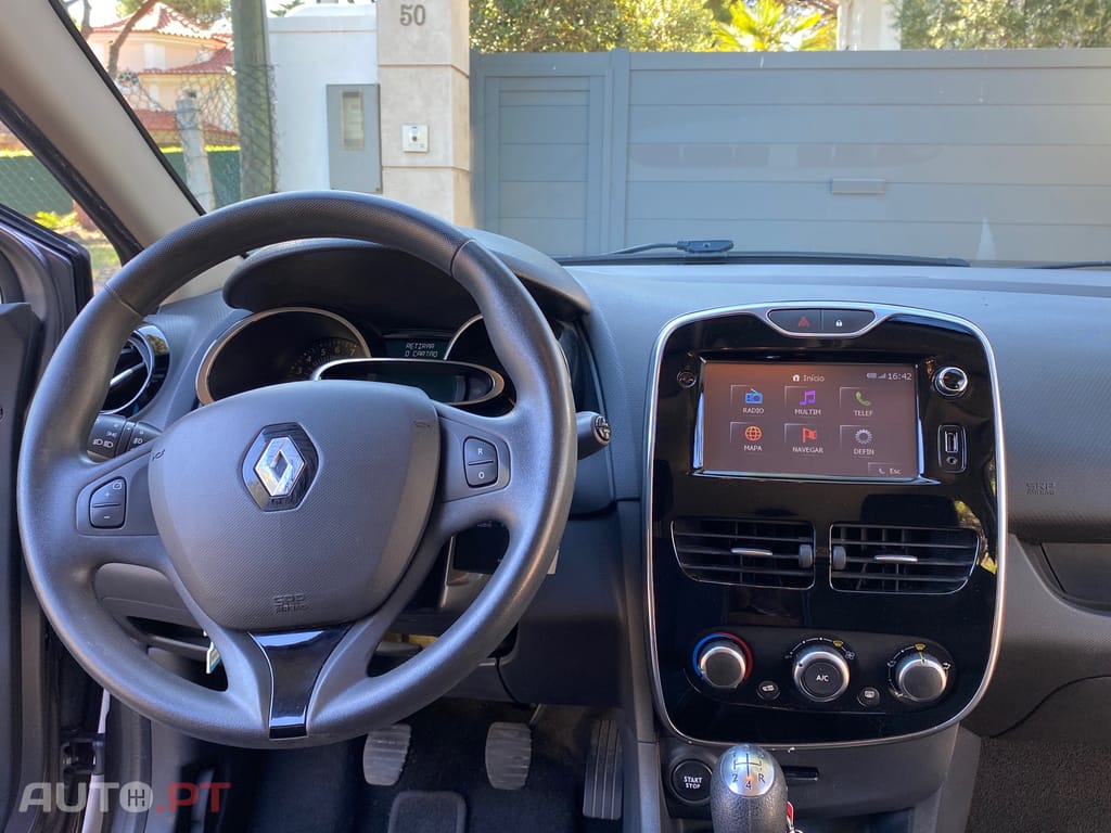 Renault Clio Sport Tourer Dynamic S