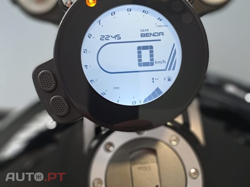 Mitt 125 MB V-TWIN