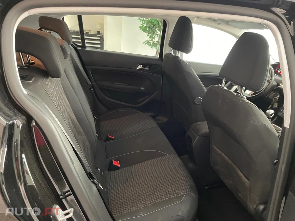 Peugeot 308 1.6 BlueHDi Style