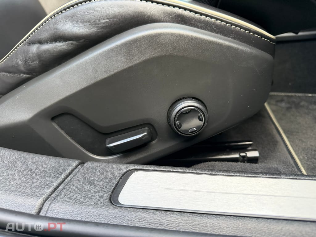 Volvo V60 2.0 T6 AWD TE R-Design