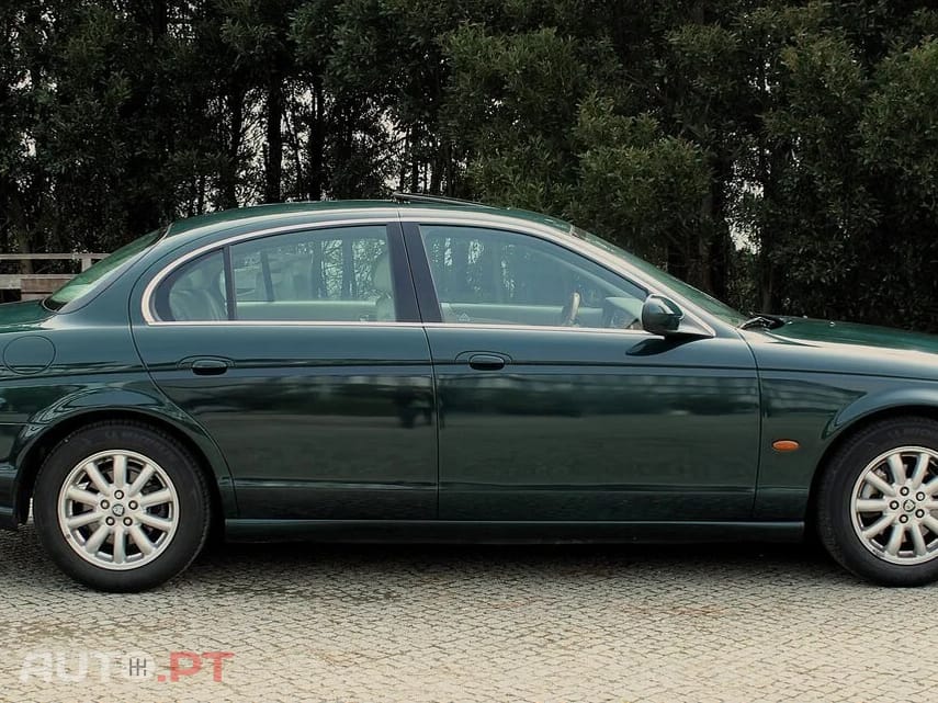 Jaguar S-Type 2.5 V6 Executive