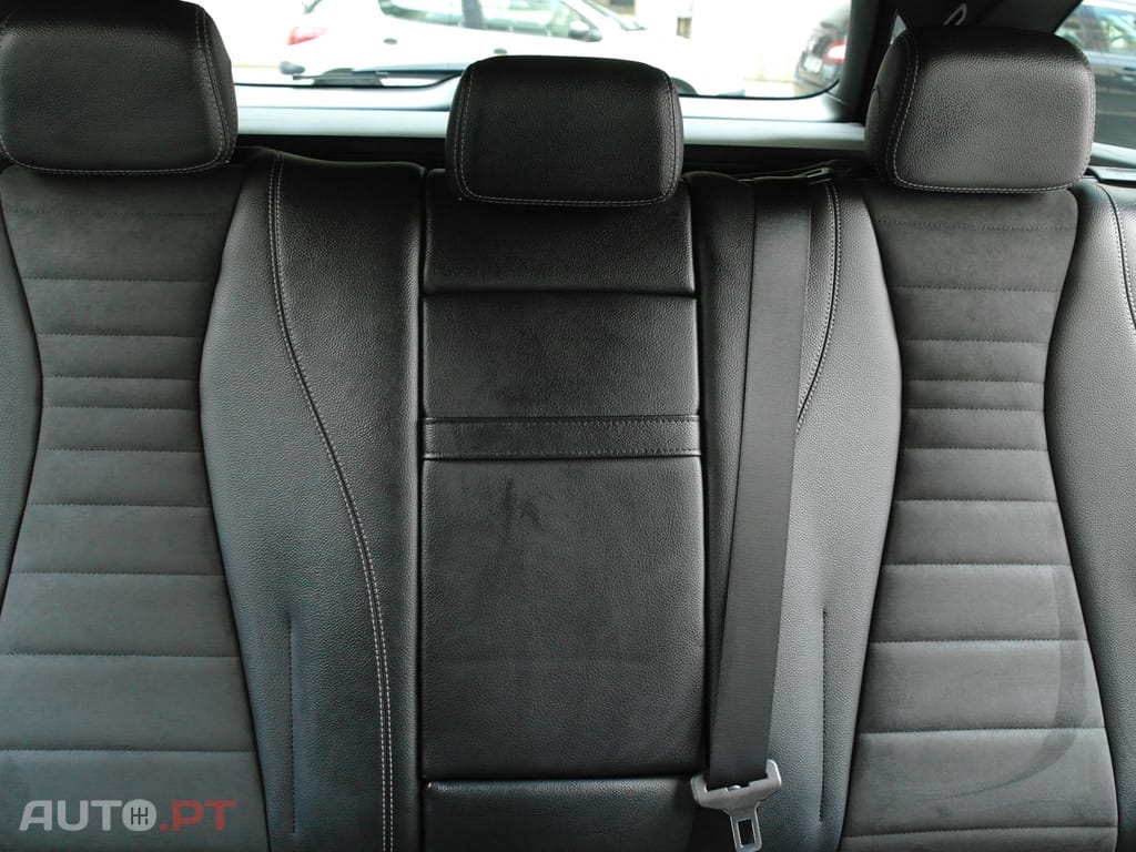 Mercedes-Benz E 300 De AMG Line