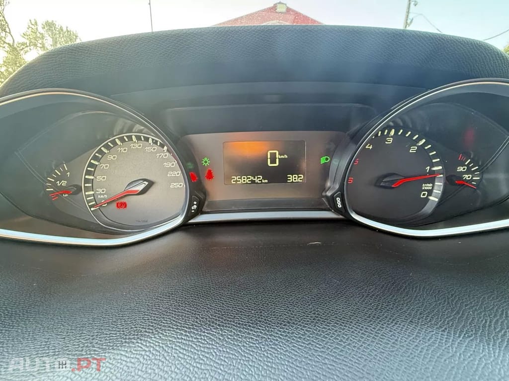 Peugeot 308 SW 1.6 BlueHDi Allure