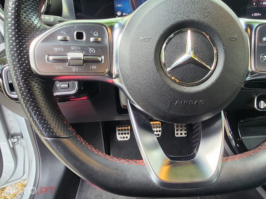 Mercedes-Benz A 180 d AMG Line