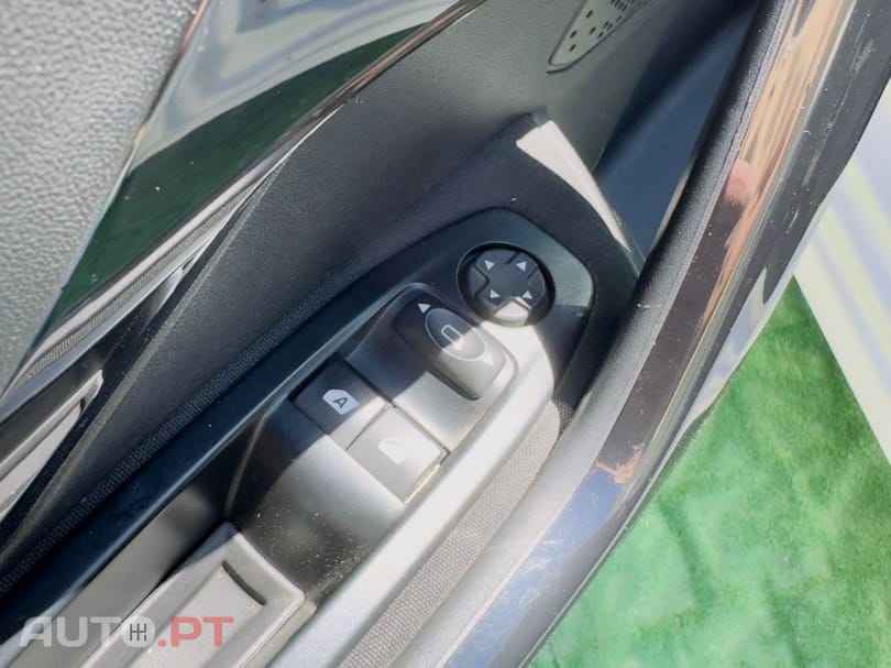 Peugeot 208 PureTech 68 Active