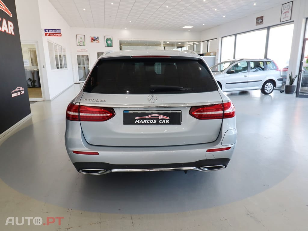 Mercedes-Benz E 300 Bluetec Hybrid Avantgarde