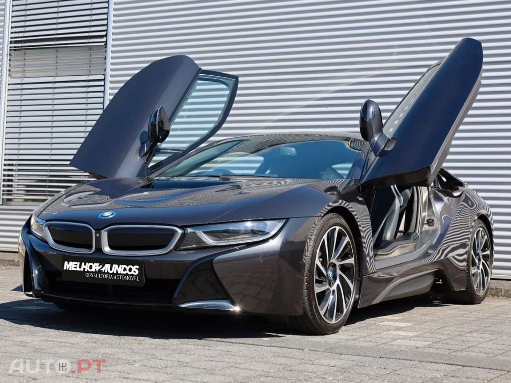 BMW i8 Coupe AWD