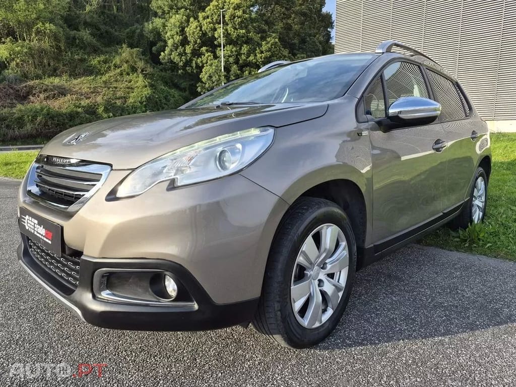 Peugeot 2008 1.2 PureTech Style