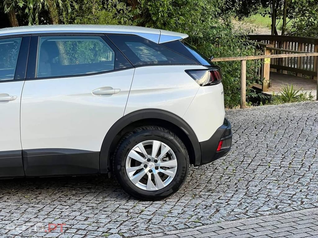 Peugeot 3008 PureTech 130 Stop & Start GPF Active Pack