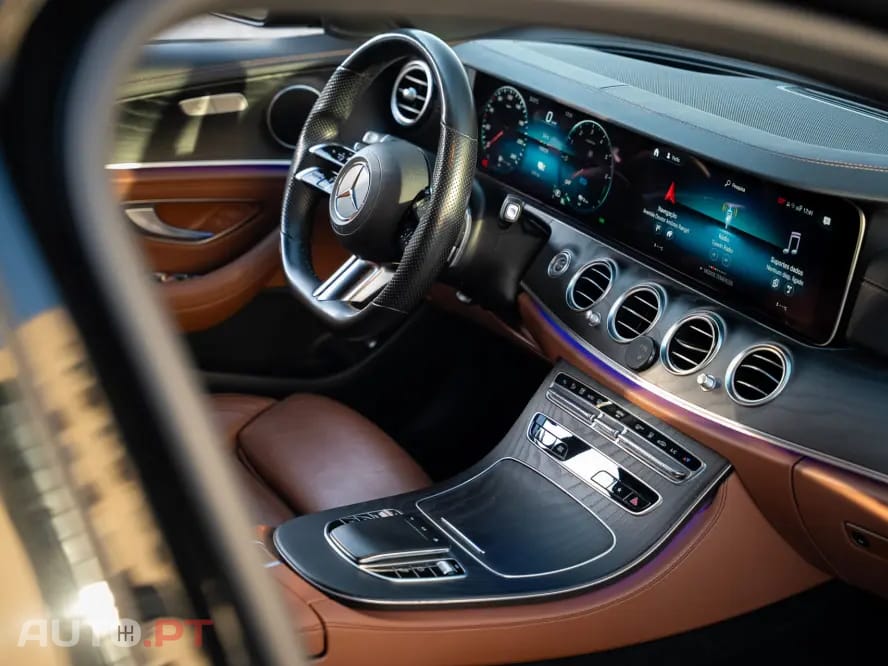 Mercedes-Benz E 300 de 4Matic 9G-TRONIC AMG Line
