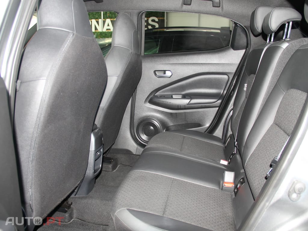 Nissan Juke 1.0 DIG-T Acenta — fotografia 6