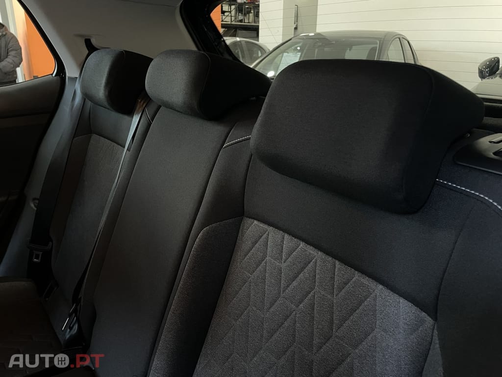 Volkswagen T-Cross 1.0 TSI Urban DSG