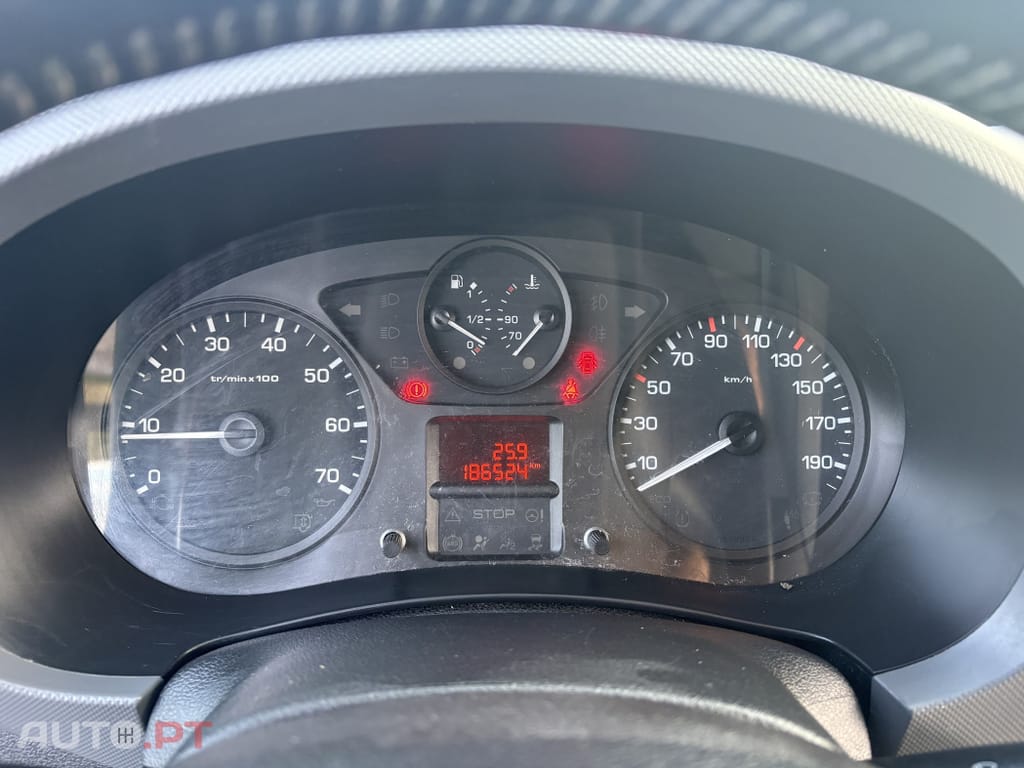 Peugeot Partner 1.6 BlueHDi L1 Premium 3L