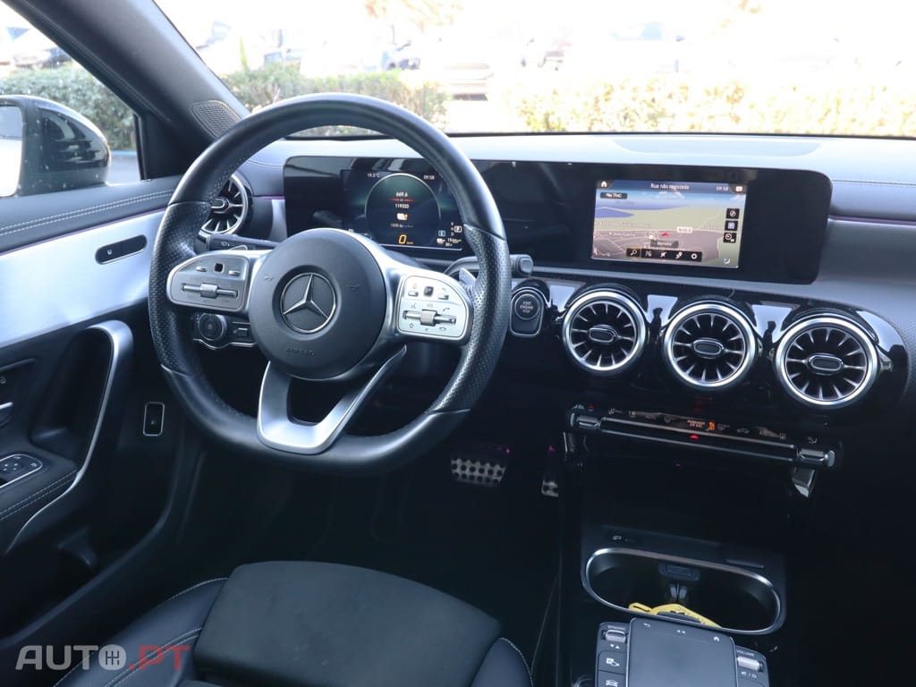 Mercedes-Benz A 250 A 250e AMG