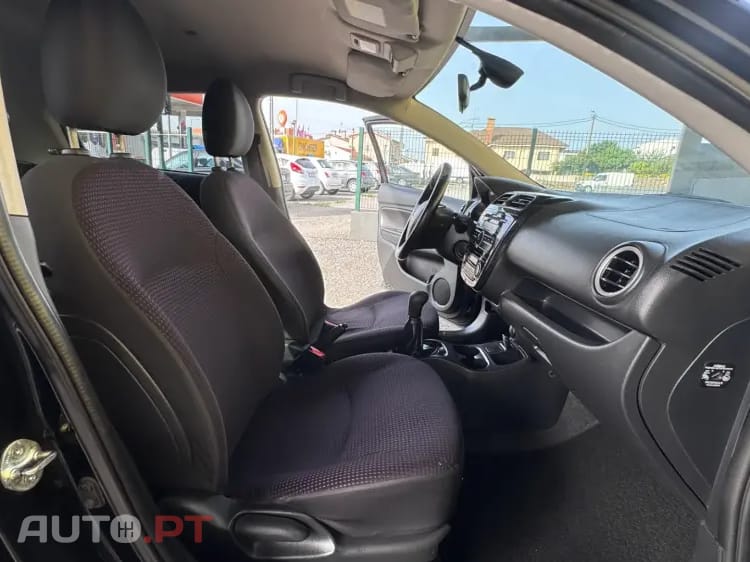 Mitsubishi Space Star 1.2 Intense Connect Edition