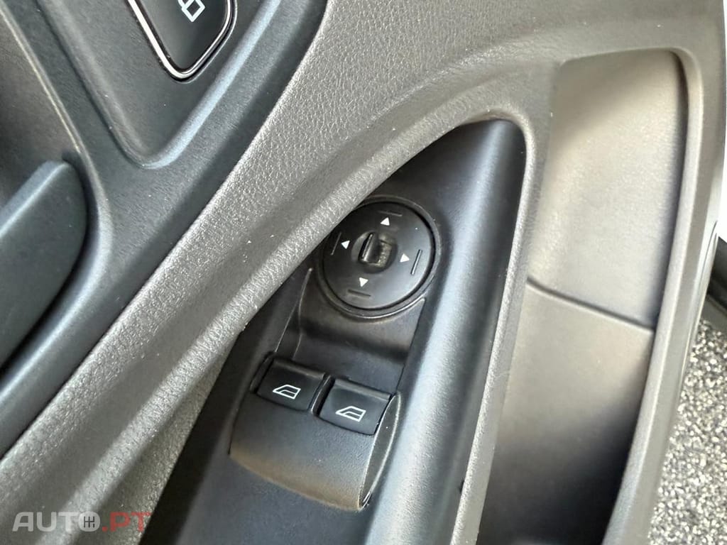 Ford Tourneo Grand 1.5 TDCi Active