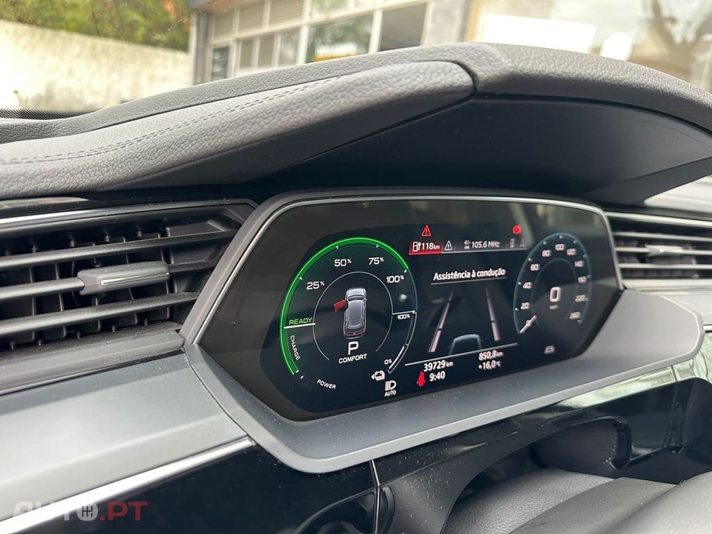 Audi E-Tron 50 quattro