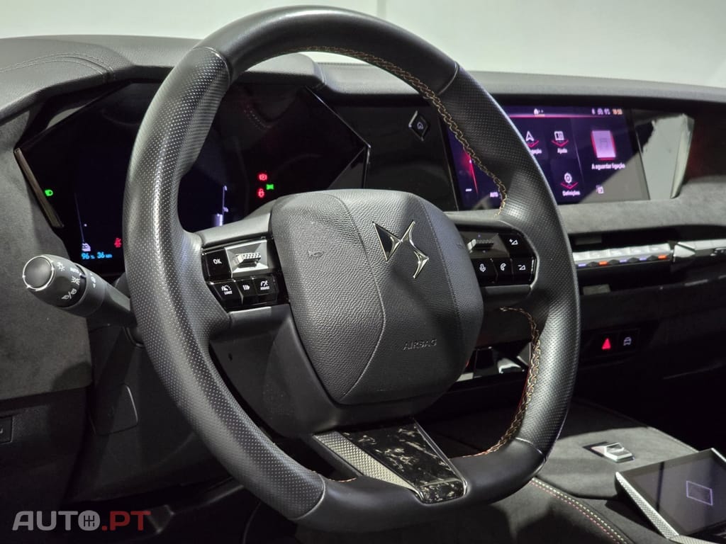 DS DS4 E-TENSE 225 PERFORMANCE LINE+