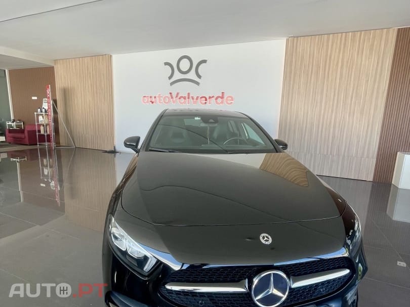 Mercedes-Benz A 250 e 8G-DCT AMG Line