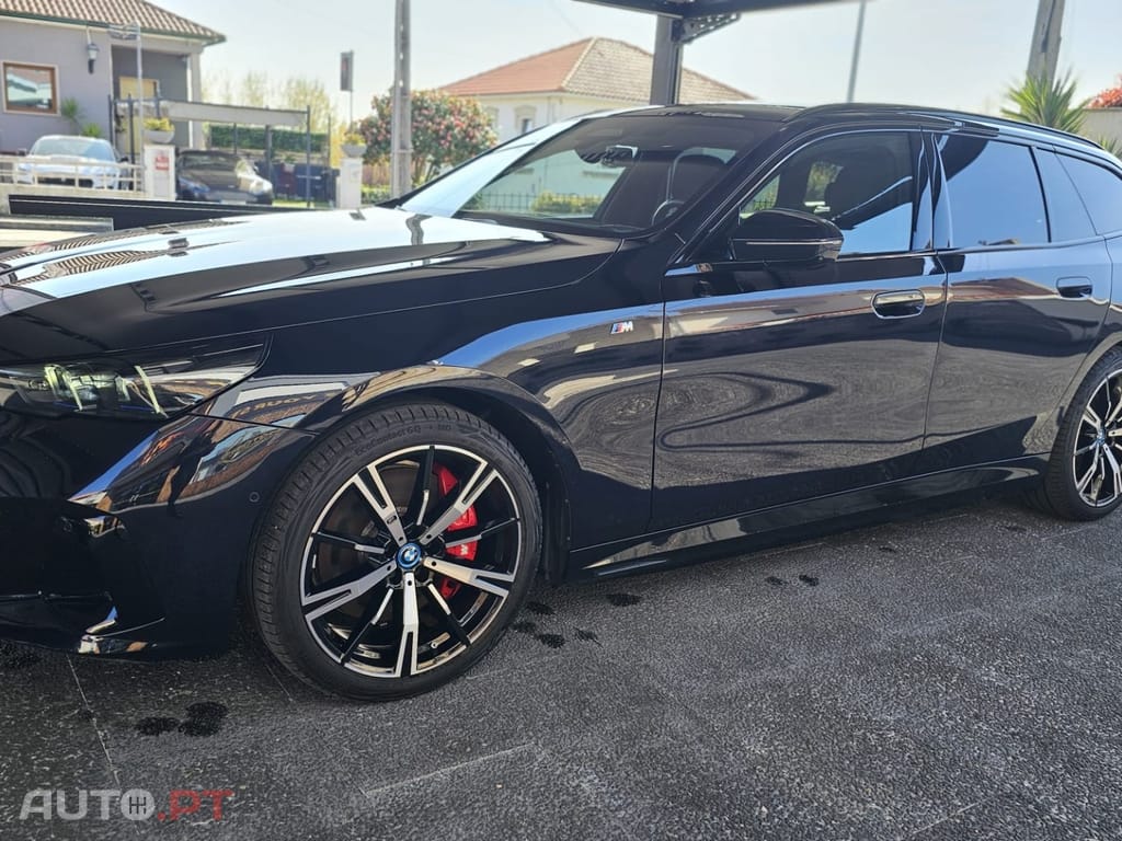 BMW i5 eDrive40 Pack Desportivo M Pro