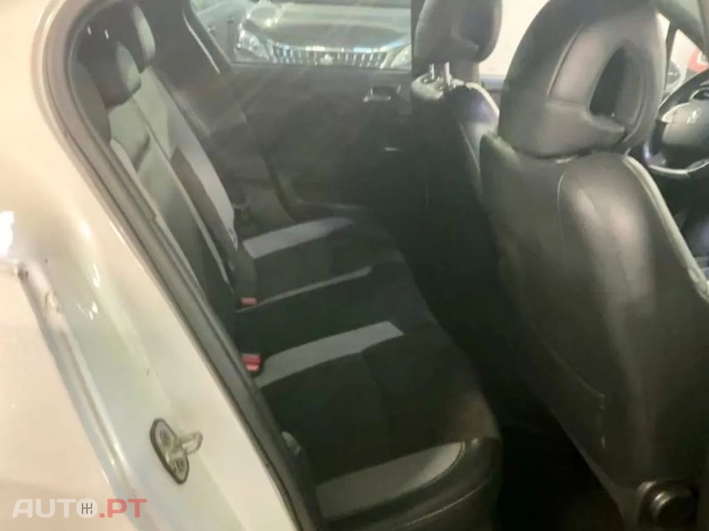 DS DS4 PureTech 130 PERFORMANCE LINE