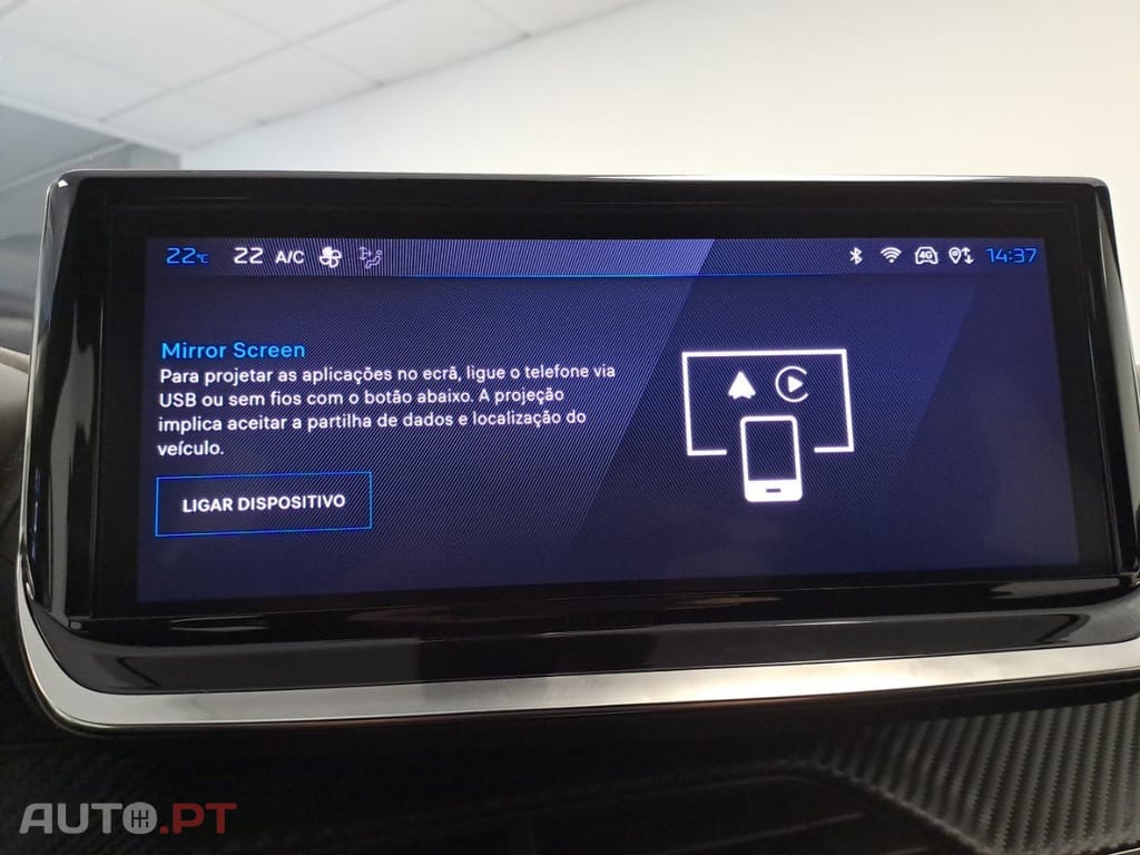 Peugeot E-2008 Active