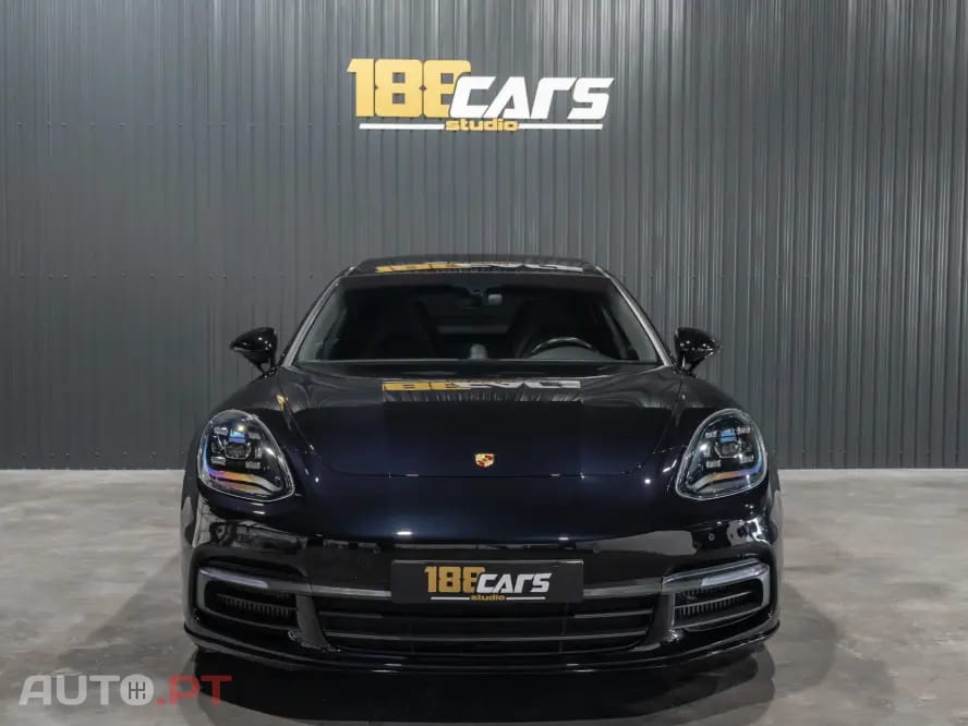 Porsche Panamera 4 E-Hybrid Platinum Edition