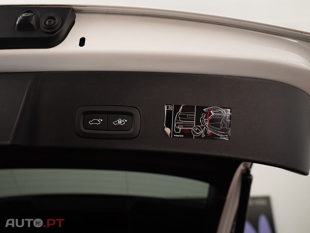 Volvo XC40 1.5 T5 PHEV R-Design Expression