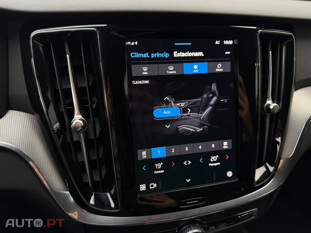 Volvo V60 2.0 T6 AWD TE Plus Bright