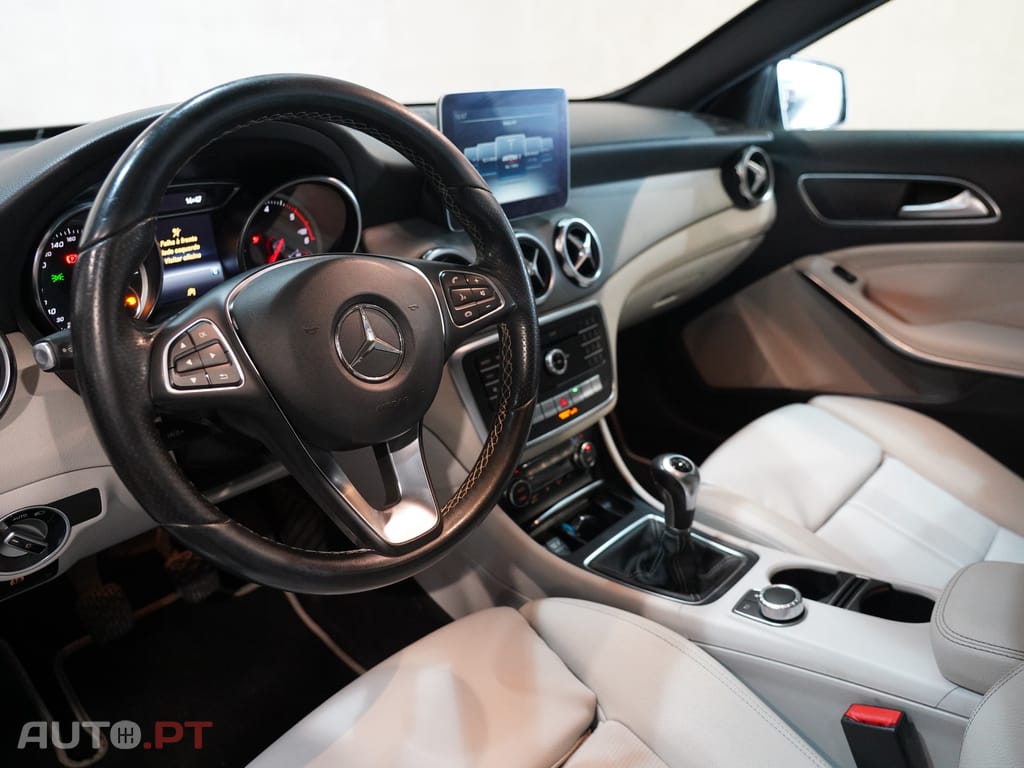 Mercedes-Benz GLA 180 CDi Urban