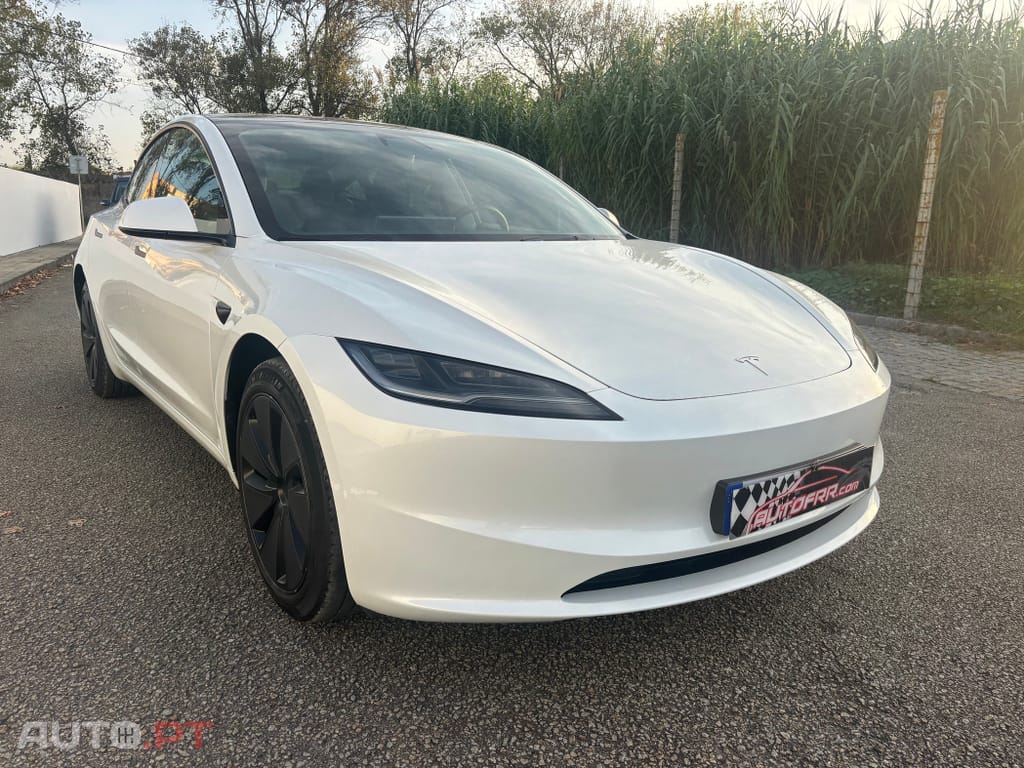 Tesla Model 3 Standard Range Plus RWD