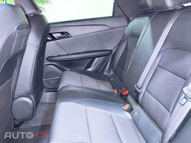 MG MG4 64 kWh Luxury