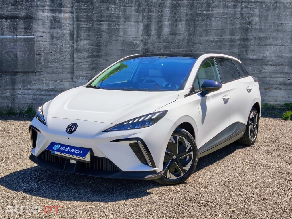 MG MG4 64 kWh Luxury