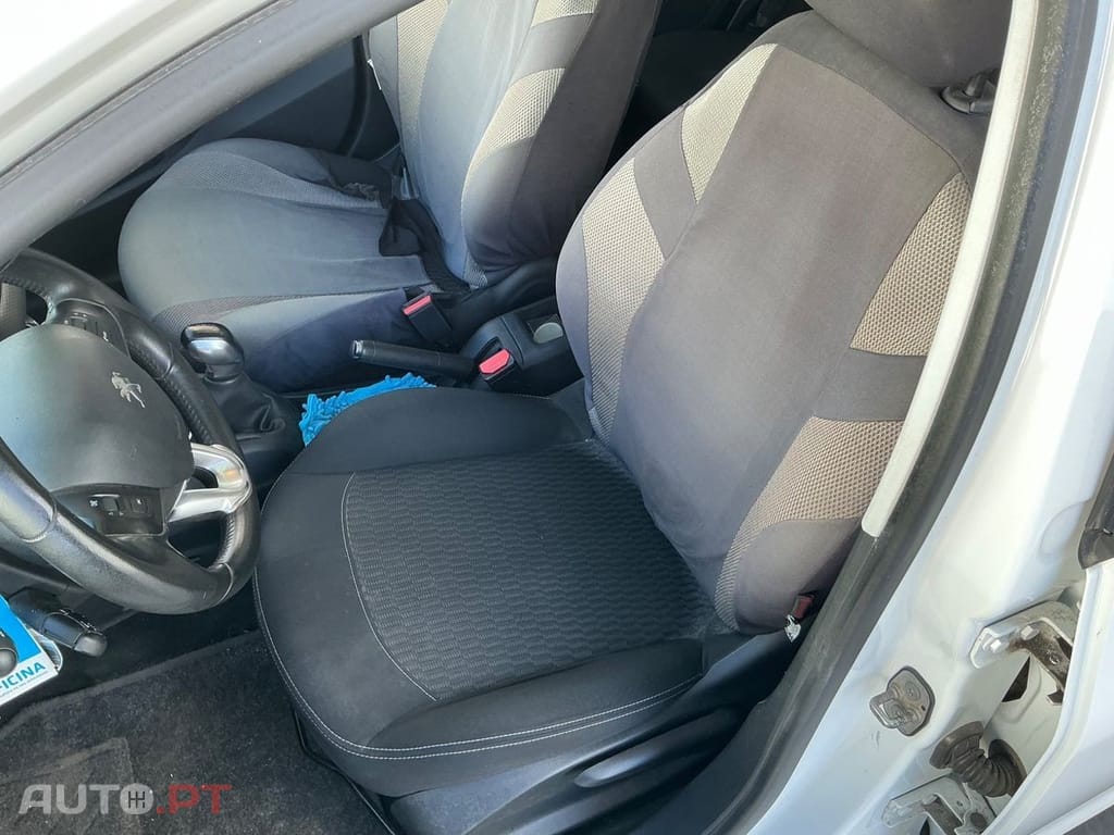 Peugeot 208 1.2 PureTech Style