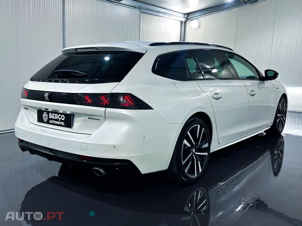 Peugeot 508 SW e-EAT8 225