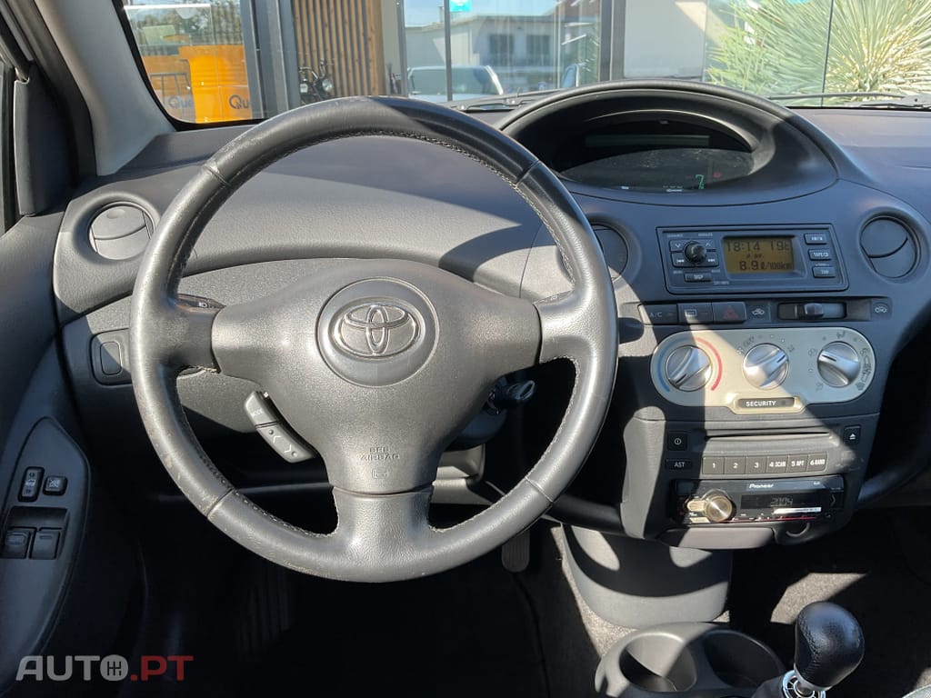 Toyota Yaris 1.0 In-Pack