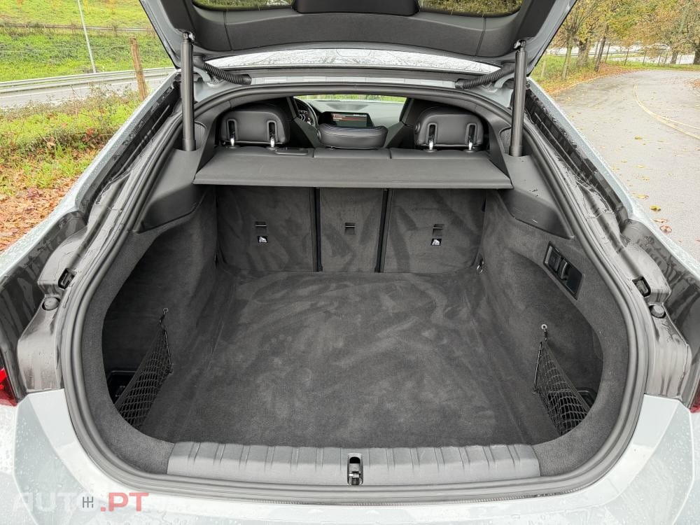 BMW 420 i Pack Desportivo M Auto