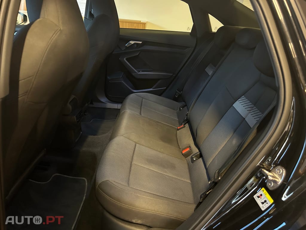 Audi A3 30 TFSI S line S tronic
