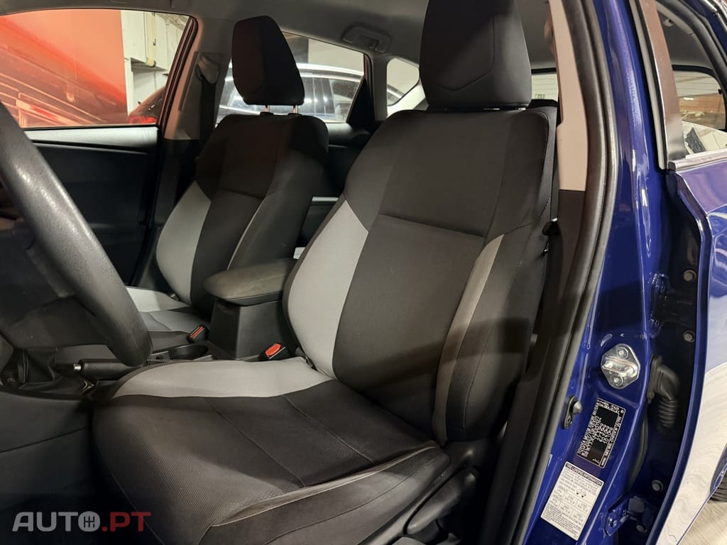 Toyota Auris 1.33 VVT-i ACtive+AC