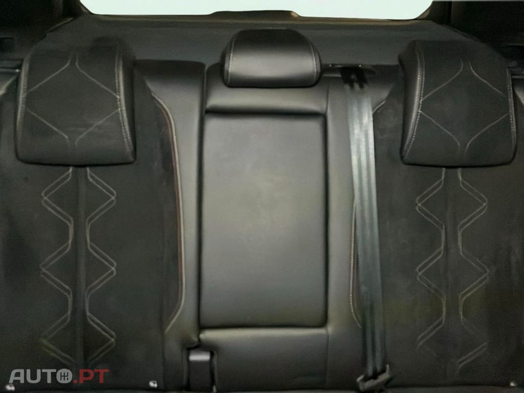 DS DS7 Crossback E-Tense Performance Line+ EAT8